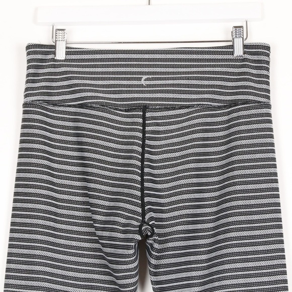 Zyia Aztec Adrenaline 7/8 Leggings - Picture 6 of 7